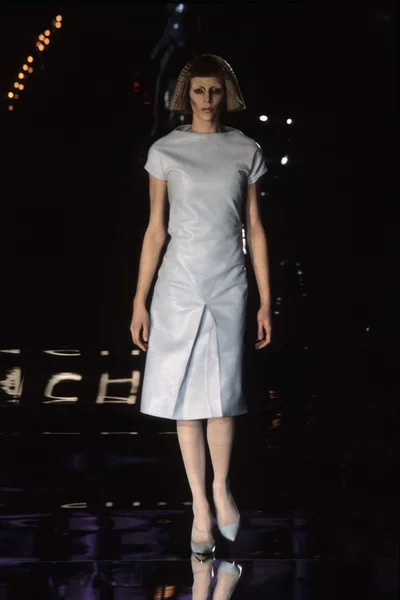 Look 17